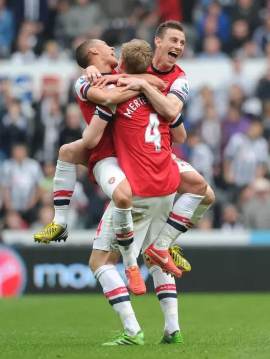 Framed Print : Arsenal's Unforgettable Triumph: Gibbs, Mertesacker, Koscielny Celebrate Premier League Victory Over Newcastle United