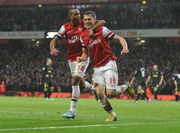 Arsenal's Unforgettable Victory: Ramsey and Walcott's Goal Celebration (2012-13)