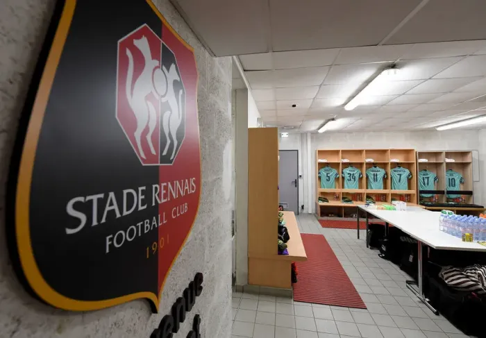 Framed Print : Arsenal's Unified Focus: Pre-Match Huddle Before UEFA Europa League Clash Against Stade Rennais Framed Print : Arsenal's Unified Focus: Pre-Match Huddle Before UEFA Europa League Clash Against Stade Rennais