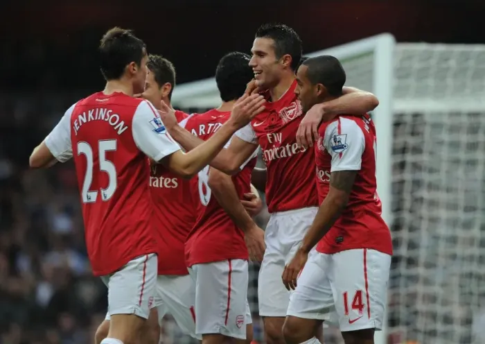 Framed Print : Arsenal's Van Persie Scores First Goal vs. West Bromwich Albion (2011-12) Framed Print : Arsenal's Van Persie Scores First Goal vs. West Bromwich Albion (2011-12)