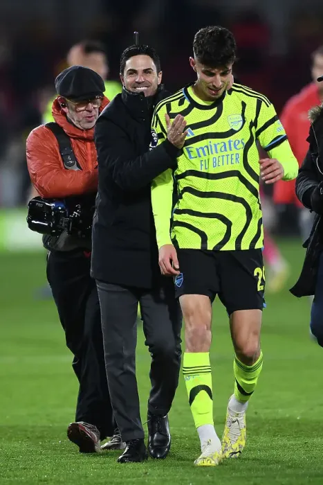 Framed Print : Arsenal's Victory at Brentford: Mikel Arteta Celebrates with Kai Havertz Framed Print : Arsenal's Victory at Brentford: Mikel Arteta Celebrates with Kai Havertz