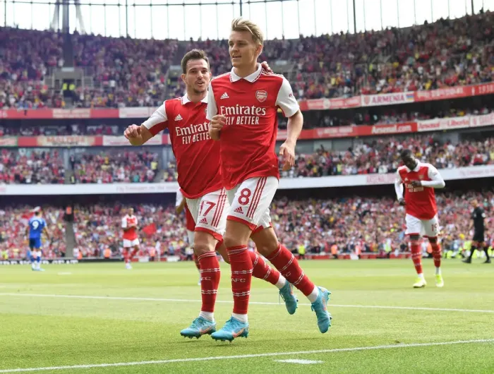 Framed Print : Arsenal's Victory Celebration: Martin Odegaard Scores Fifth Goal vs. Everton (2021-22)