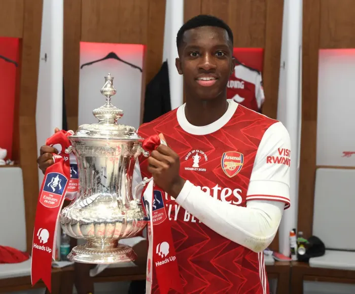 Framed Print : Arsenal's Empty Victory: Eddie Nketiah Celebrates FA Cup Win Over Chelsea at Deserted Wembley Stadium, 2020