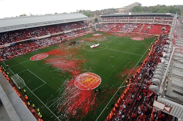 Arsenal's Victory: The Final Salute at Highbury, 7 / 5 / 06