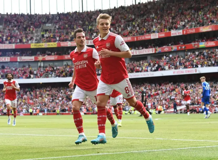 Framed Print : Arsenal's Victory: Martin Odegaard Scores Fifth Goal Against Everton (2021-22) Framed Print : Arsenal's Victory: Martin Odegaard Scores Fifth Goal Against Everton (2021-22)