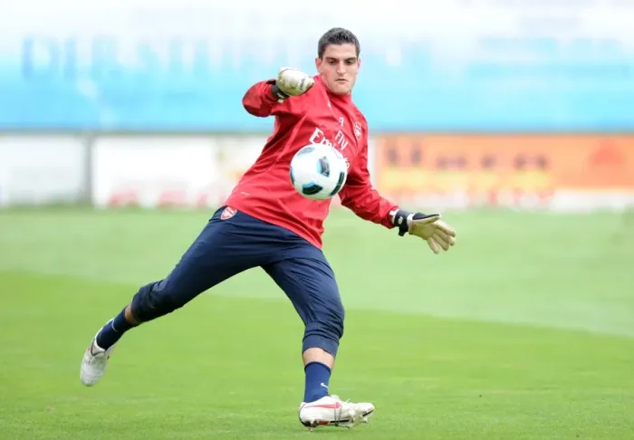 Framed Print : Arsenal's Vito Mannone at 2010 Training Camp, Austria