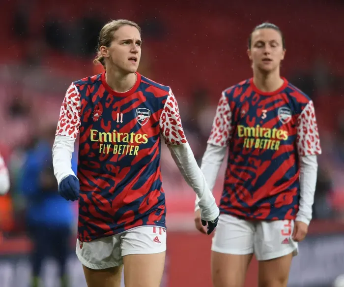 Framed Print : Arsenal's Viviane Miedema: Focused Pre-Match Routine Ahead of Arsenal Women vs. Tottenham Hotspur FA WSL Showdown
