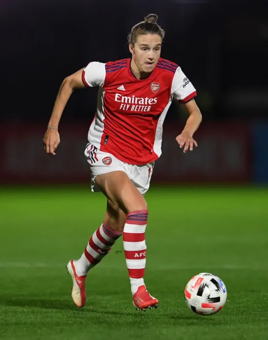 Framed Print : Arsenal's Vivianne Miedema in Action: Arsenal Women vs Slavia Prague - UEFA Women's Champions League 2021-22