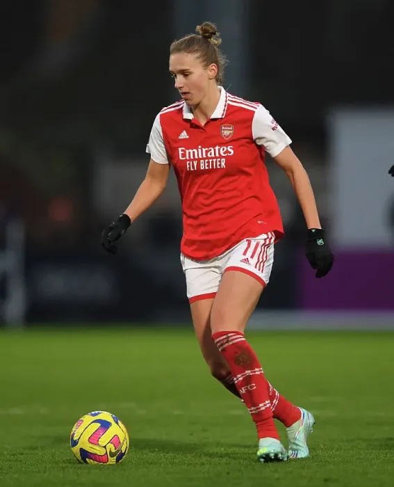 Framed Print : Arsenal's Vivianne Miedema in Action: Arsenal Women vs Everton Women (FA Women's Super League 2022-23)
