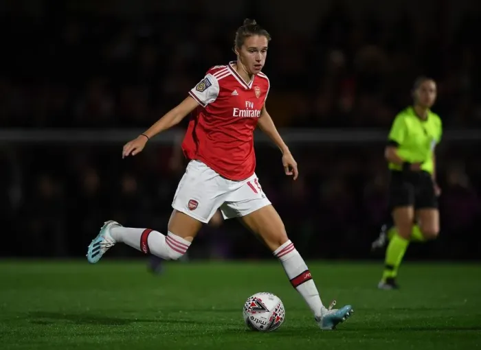 Framed Print : Arsenal's Vivianne Miedema in Action: Arsenal Women vs Fiorentina Women, UEFA Women's Champions League
