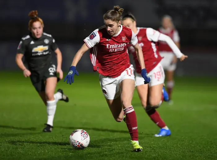 Framed Print : Arsenal's Vivianne Miedema in Action against Manchester United Women in FA WSL Amidst Empty Stands (2020-21)