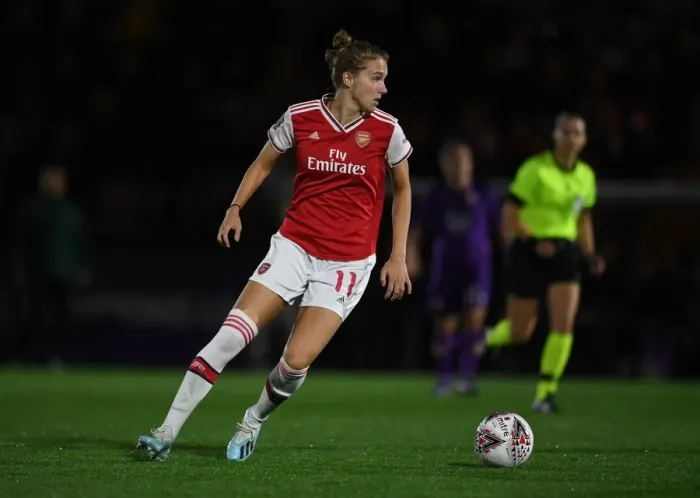 Framed Print : Arsenal's Vivianne Miedema in Action during the UEFA Champions League Clash against Fiorentina
