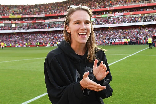 Arsenal's Vivianne Miedema Celebrates with Fans after Securing Premier League Victory (2022-23)