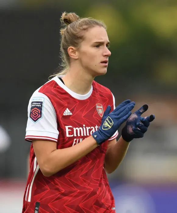 Framed Print : Arsenal's Vivianne Miedema in FA Cup Action Against Tottenham Hotspur Women