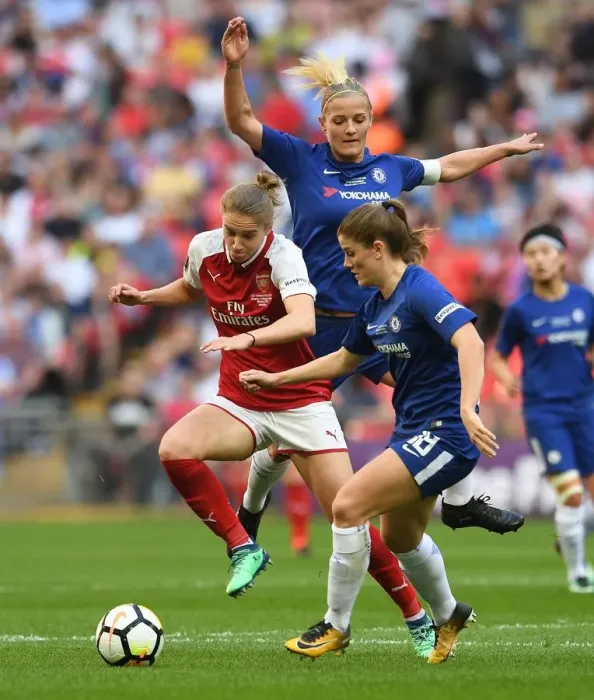 Framed Print : Arsenal's Vivianne Miedema Goes Head-to-Head with Chelsea's Katie Chapman and Maren Mjelde in FA Cup Final Showdown