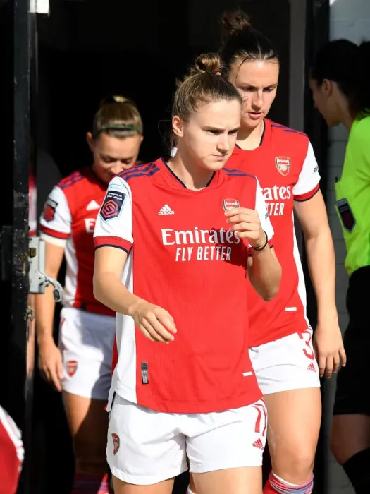 Framed Print : Arsenal's Vivianne Miedema Prepares for Arsenal Women vs Everton Women in FA WSL (2021-22)