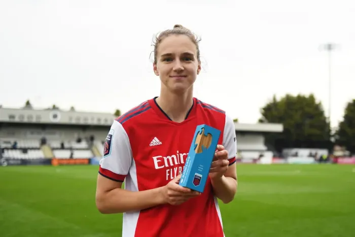 Framed Print : Arsenal's Vivianne Miedema Receives Player of the Match Award vs. Aston Villa in FA WSL