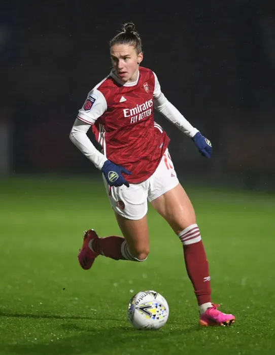 Framed Print : Arsenal's Vivianne Miedema Scores in Empty FA WSL Match: Arsenal Women vs West Ham United Women (2020-21)