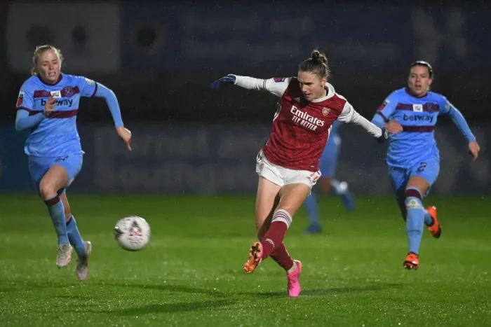 Framed Print : Arsenal's Vivianne Miedema Scores in Empty Meadow Park: Arsenal Women vs West Ham United Women, FA WSL 2021 Framed Print : Arsenal's Vivianne Miedema Scores in Empty Meadow Park: Arsenal Women vs West Ham United Women, FA WSL 2021