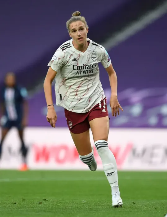 Framed Print : Arsenal's Vivianne Miedema Shines: Arsenal Women Defeat Paris Saint-Germain in UEFA Champions League Quarterfinals Framed Print : Arsenal's Vivianne Miedema Shines: Arsenal Women Defeat Paris Saint-Germain in UEFA Champions League Quarterfinals