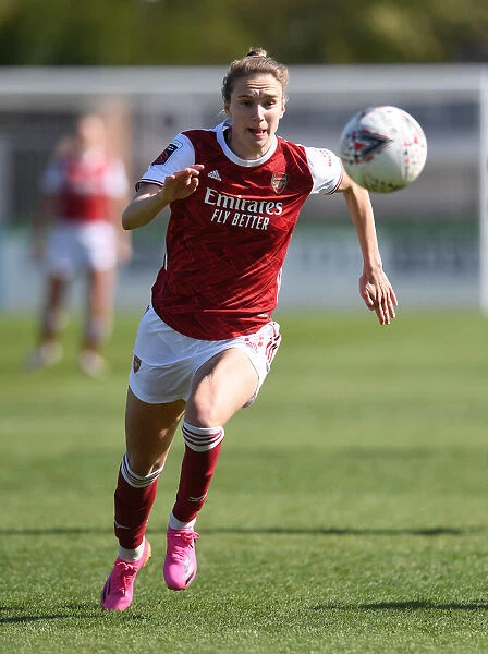 Arsenal's Vivianne Miedema Shines in Empty Meadow Park: Arsenal Women's Dominant Victory over Brighton & Hove Albion (2021)
