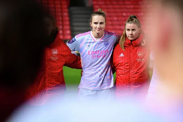 Framed Print : Arsenal's Vivianne Miedema Smiles in Victory Huddle after Bristol City Clash - Barclays Women's Super League 2023-24 Framed Print : Arsenal's Vivianne Miedema Smiles in Victory Huddle after Bristol City Clash - Barclays Women's Super League 2023-24