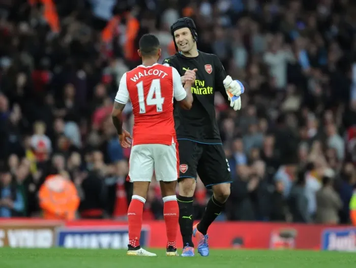 Framed Print : Arsenal's Walcott and Cech Celebrate Victory Over Swansea City (2016-17)