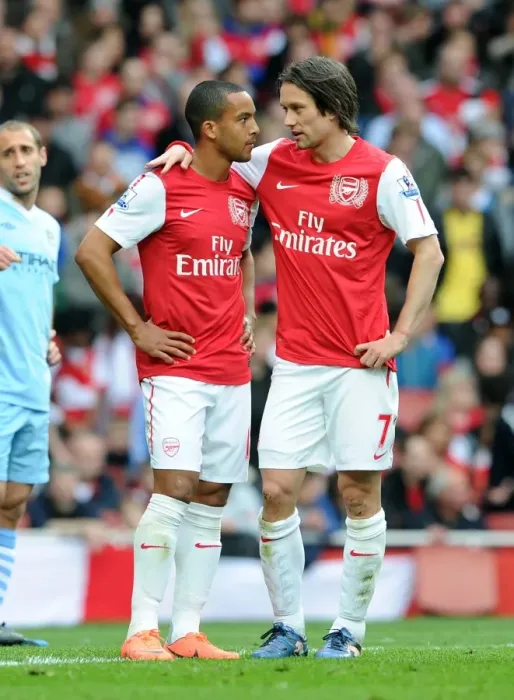 Framed Print : Arsenal's Walcott and Rosicky in Action against Manchester City (2011-12)