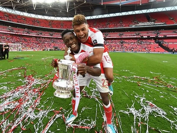 Arsenal's Welbeck and Oxlade-Chamberlain Celebrate FA Cup Victory