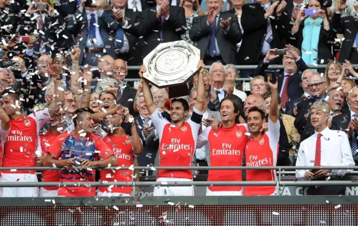 Framed Print : Arsenal's Winning Squad: Sanchez, Oxlade-Chamberlain, Arteta, Rosicky, Cazorla & Wenger Lift FA Community Shield (2014) Framed Print : Arsenal's Winning Squad: Sanchez, Oxlade-Chamberlain, Arteta, Rosicky, Cazorla & Wenger Lift FA Community Shield (2014)