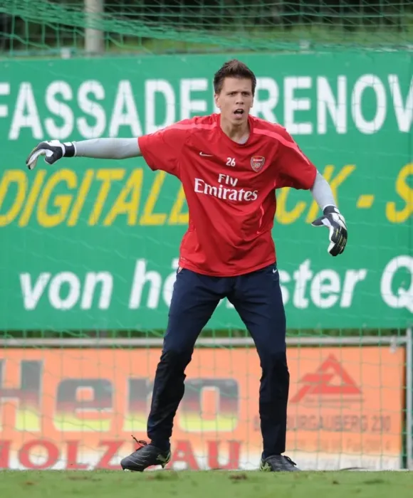 Framed Print : Arsenal's Wojciech Szczesny at 2010 Pre-Season Training, Austria Framed Print : Arsenal's Wojciech Szczesny at 2010 Pre-Season Training, Austria