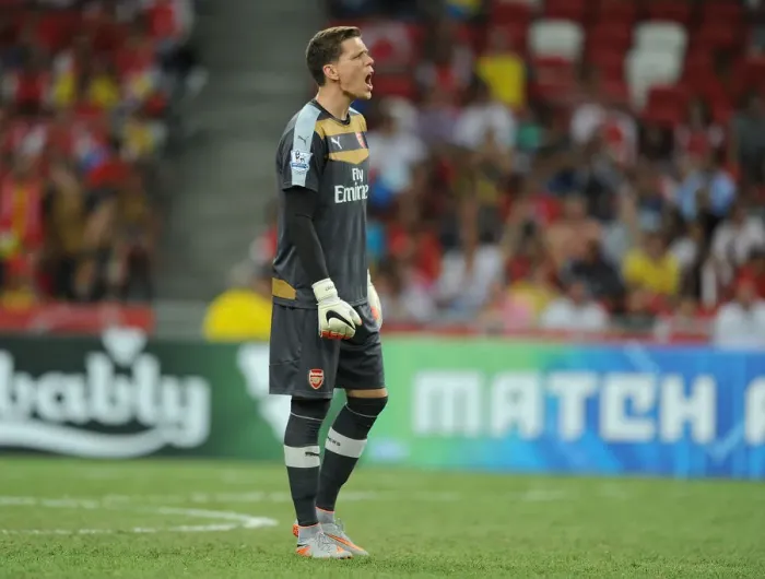 Framed Print : Arsenal's Wojciech Szczesny in Action Against Singapore XI at Singapore National Stadium (July 2015) Framed Print : Arsenal's Wojciech Szczesny in Action Against Singapore XI at Singapore National Stadium (July 2015)