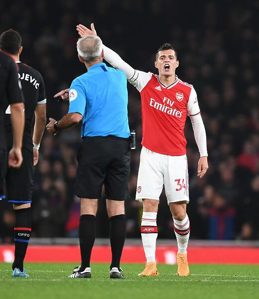 Arsenal's Xhaka Argues with Referee during Arsenal v Crystal Palace Premier League Clash