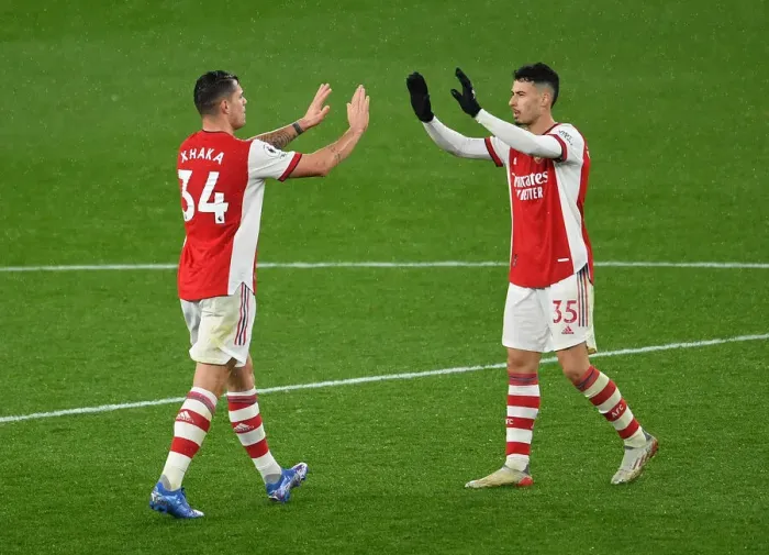 Framed Print : Arsenal's Xhaka and Martinelli in Action against Southampton (2021-22)