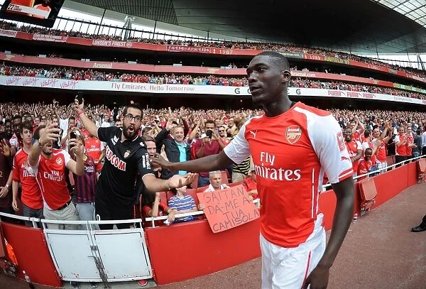 Arsenal's Yaya Sanogo Scores Brace: Thrilling Fans at Emirates Cup vs Benfica (2014)