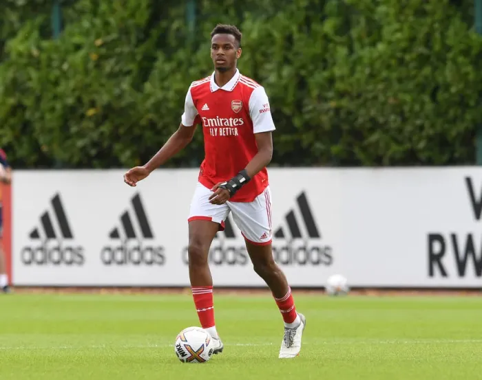 Framed Print : Arsenal's Zach Awe Faces Off Against Ipswich Town in Pre-Season Friendly