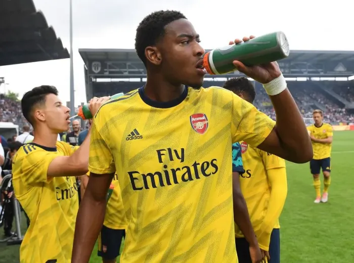 Framed Print : Arsenal's Zech Medley Prepares for Angers Friendly Framed Print : Arsenal's Zech Medley Prepares for Angers Friendly