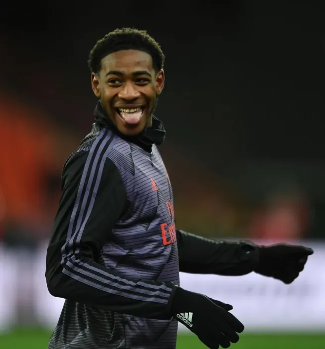 Framed Print : Arsenal's Zech Medley Readies for Europa League Battle against Standard Liege Framed Print : Arsenal's Zech Medley Readies for Europa League Battle against Standard Liege