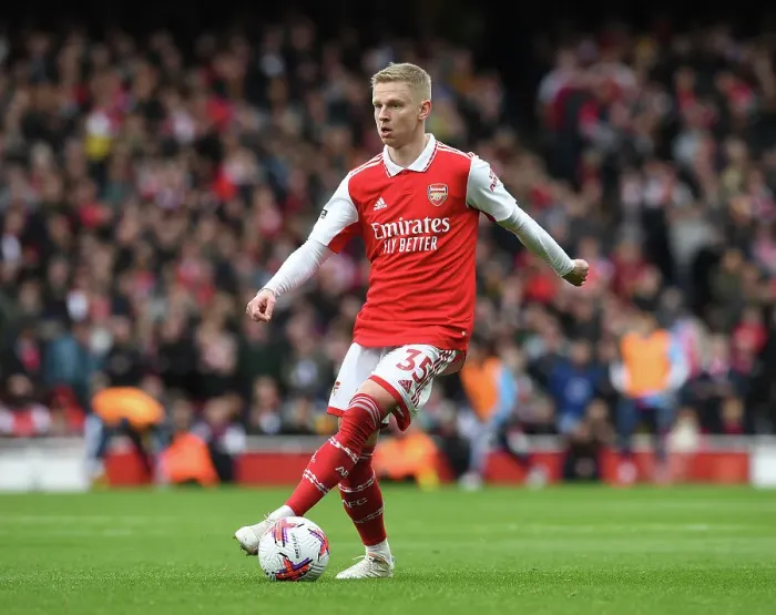 Framed Print : Arsenal's Zinchenko in Action against Crystal Palace in the Premier League (2022-23) Framed Print : Arsenal's Zinchenko in Action against Crystal Palace in the Premier League (2022-23)