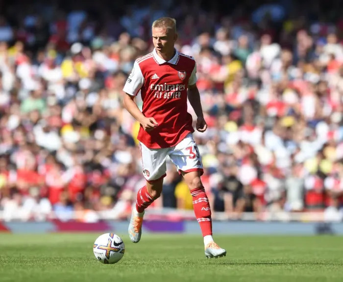 Framed Print : Arsenal's Zinchenko in Action against Leicester City - Premier League 2022-23