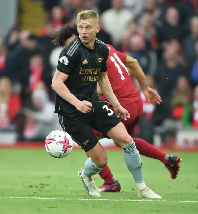 Framed Print : Arsenal's Zinchenko Outmaneuvers Salah in Intense Liverpool-Arsenal Clash (2022-23 Premier League) Framed Print : Arsenal's Zinchenko Outmaneuvers Salah in Intense Liverpool-Arsenal Clash (2022-23 Premier League)