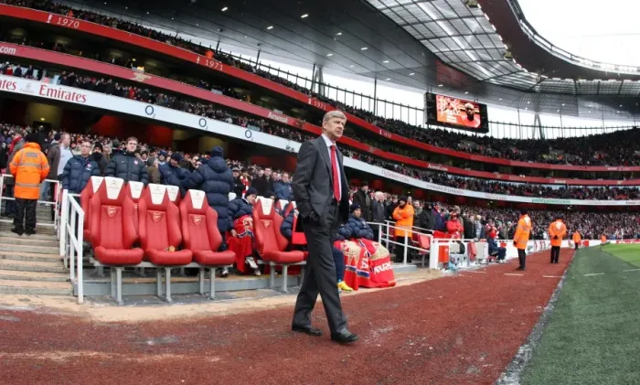 Framed Print : Arsene Wenger: 2-2 Stalemate Against Everton, Emirages Stadium, 2010 Framed Print : Arsene Wenger: 2-2 Stalemate Against Everton, Emirages Stadium, 2010