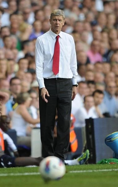 Arsene Wenger and the 2:1 Battle: Tottenham Hotspur vs. Arsenal, Premier League (2011-12)