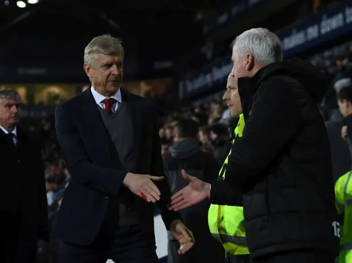 Framed Print : Arsene Wenger and Alan Pardew: A Pre-Match Handshake in the Premier League 2017-18 Framed Print : Arsene Wenger and Alan Pardew: A Pre-Match Handshake in the Premier League 2017-18