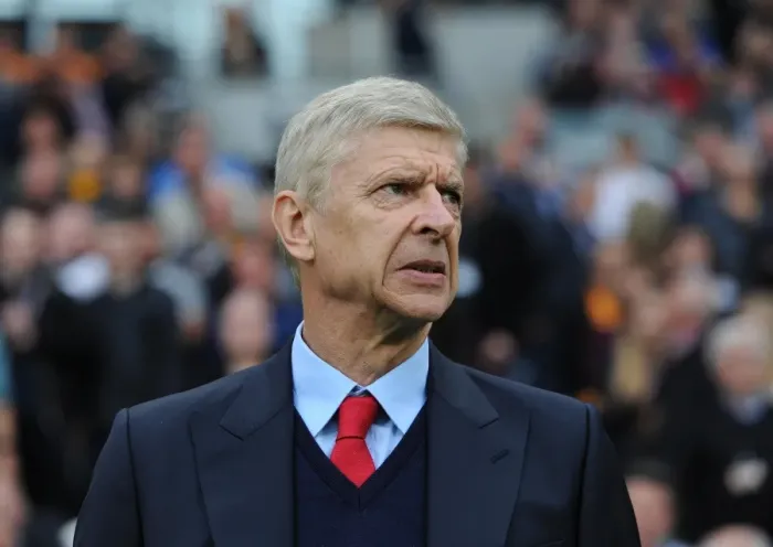 Framed Print : Arsene Wenger and Arsenal Celebrate 4-1 Premier League Victory over Hull City