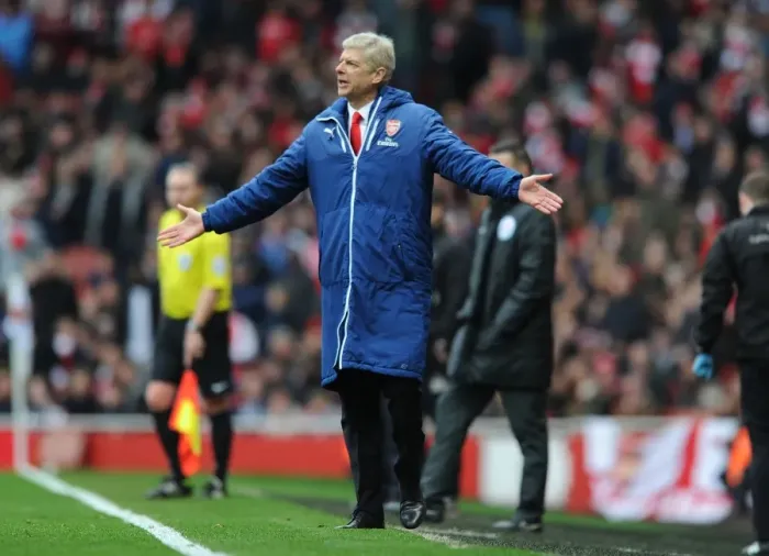 Framed Print : Arsene Wenger and Arsenal Face Liverpool in the Premier League, 2014-15 Framed Print : Arsene Wenger and Arsenal Face Liverpool in the Premier League, 2014-15