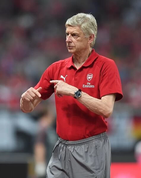 Arsene Wenger and Arsenal Face Off Against Bayern Munich in 2017 Shanghai Friendly