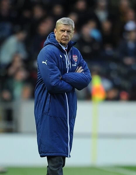 Arsene Wenger and Arsenal Face Off Against Hull City in 2014 / 15 Premier League Clash