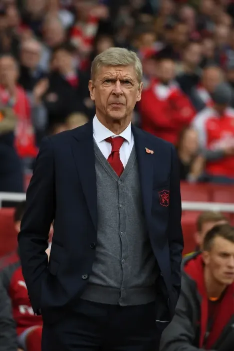Framed Print : Arsene Wenger and Arsenal Face Off Against Swansea City in Premier League Clash (2017-18)