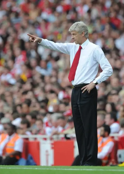 Framed Print : Arsene Wenger the Arsenal Manager. Arsenal 1: 1 AC Milan. Emirates Cup, pre season